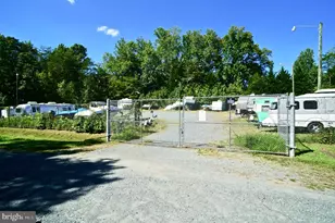 2411 Harpoon Dr, Stafford, VA 22554 - Photo 50