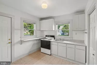 302 E Chatham Street, Fredericksburg, VA 22405 - Photo 6