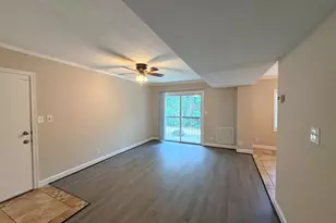 202 Buckingham Ln, Stafford, VA 22556 - Photo 2