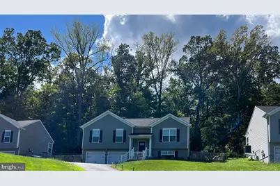 8 Howard Circle, Fredericksburg, VA 22405 - Photo 1