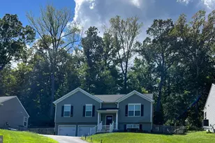 8 Howard Cir, Fredericksburg, VA 22405 - Photo 1