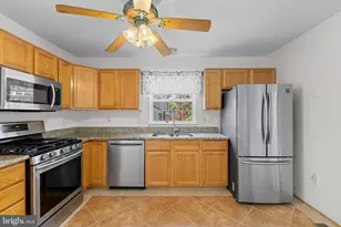 17 Emerald Dr, Fredericksburg, VA 22406 - Photo 10