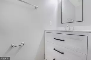 302 Barrie Pl, Fredericksburg, VA 22405 - Photo 10