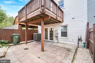302 Barrie Pl, Fredericksburg, VA 22405 - Photo 4