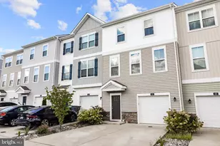 402 Honeyberry Ln, Fredericksburg, VA 22405 - Photo 2