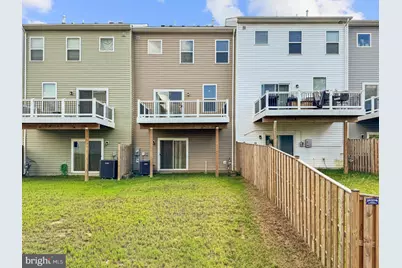 402 Honeyberry Lane, Fredericksburg, VA 22405 - Photo 32