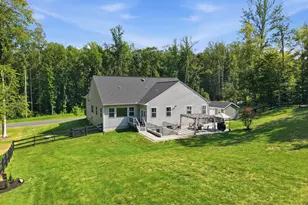 240 Long Meadow Dr, Fredericksburg, VA 22406 - Photo 42