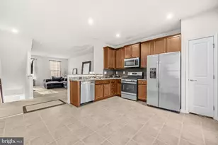 704 River Crest Way, Fredericksburg, VA 22405 - Photo 6
