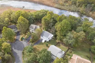 201 Anchor Cove, Stafford, VA 22554 - Photo 2