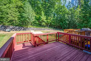 605 Galway Ln, Stafford, VA 22554 - Photo 2