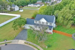 34 Ashcroft Dr, Fredericksburg, VA 22405 - Photo 2