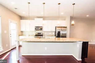 207 Almond Dr, Stafford, VA 22554 - Photo 4