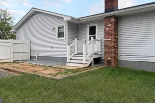 114 Lark Ln, Stafford, VA 22556 - Photo 4