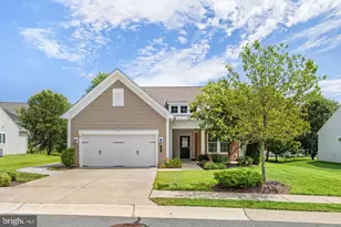 39 Battery Point Dr, Fredericksburg, VA 22406 - Photo 1