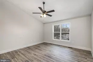 1027 John Paul Jones Dr, Stafford, VA 22554 - Photo 6