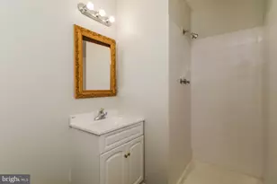 1227 Thomas Jefferson Pl, Fredericksburg, VA 22405 - Photo 12