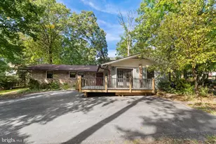 1001 Harbour Dr, Stafford, VA 22554 - Photo 2