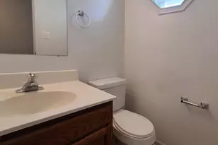 207 Heritage Commons Dr, Fredericksburg, VA 22405 - Photo 8