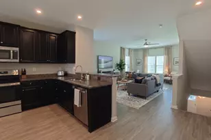 702 River Crest Way, Fredericksburg, VA 22405 - Photo 2