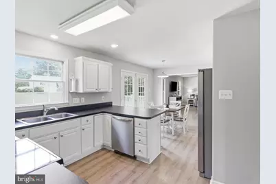 9 Pebble Place, Fredericksburg, VA 22405 - Photo 2