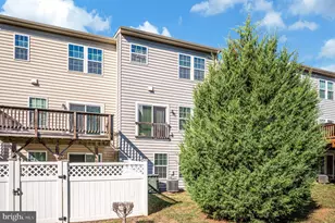 204 Spring Park Ln, Fredericksburg, VA 22405 - Photo 38