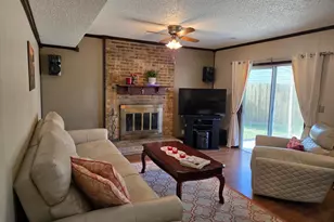 913 Spring Garden Ln, Virginia Beach, VA 23452 - Photo 8