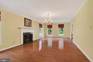 4073 Bridgehampton Ln, Virginia Beach, VA 23455 - Photo 8