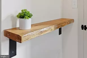 672 Sherwood Ave, Waynesboro, VA 22980 - Photo 8