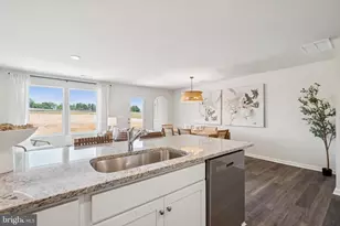 249 Camden Dr, Waynesboro, VA 22980 - Photo 4