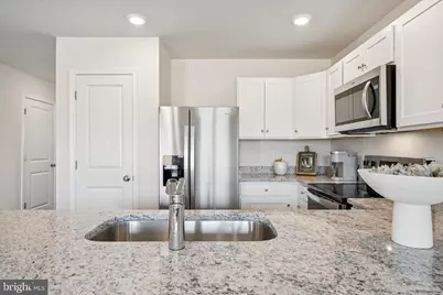 237 Camden Drive, Waynesboro, VA 22980 - Photo 8