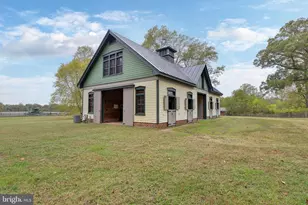 317 Coles Point Rd, Hague, VA 22469 - Photo 6