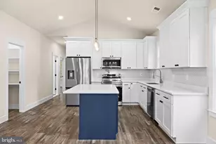 312 9th St, Colonial Beach, VA 22443 - Photo 56