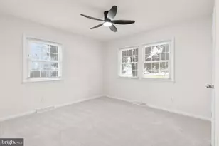 333 Santa Maria Ave, Colonial Beach, VA 22443 - Photo 24