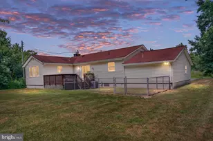 100 Latane Dr, Colonial Beach, VA 22443 - Photo 4