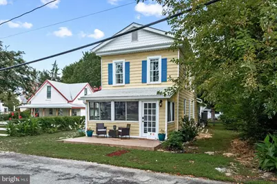 209 Hawthorne Street, Colonial Beach, VA 22443 - Photo 2