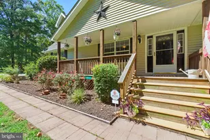 811 Long Point Rd, Hague, VA 22469 - Photo 6