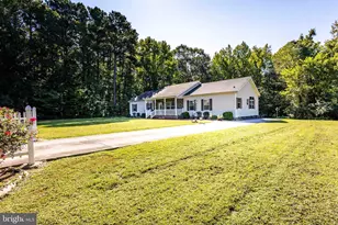 1092 S Independence Dr, Montross, VA 22520 - Photo 8