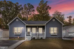 108 Stratford Cir, Colonial Beach, VA 22443 - Photo 1