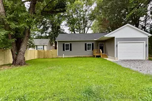 228 Dale Dr, Colonial Beach, VA 22443 - Photo 4