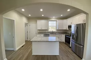 113 Laurel Ln, Colonial Beach, VA 22443 - Photo 4