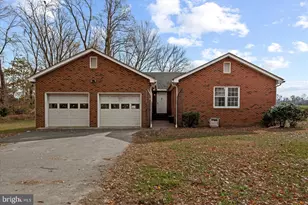 1606 Prospect Hill Rd, Montross, VA 22520 - Photo 2
