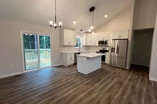 633 Shorewood Dr, Colonial Beach, VA 22443 - Photo 12
