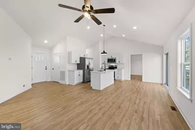 749 Lakeview Drive, Colonial Beach, VA 22443 - Photo 20