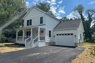 512 Livingstone St, Colonial Beach, VA 22443 - Photo 1