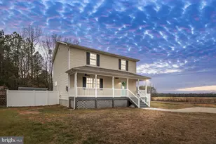 617 Wakefield Dr, Colonial Beach, VA 22443 - Photo 4