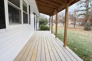 219 Cedar Ln, Colonial Beach, VA 22443 - Photo 6