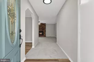 186 E Potomac Dr, Colonial Beach, VA 22443 - Photo 8