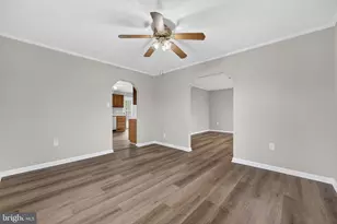 186 E Potomac Dr, Colonial Beach, VA 22443 - Photo 14