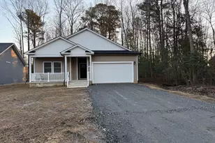 192 Woodmount Dr, Colonial Beach, VA 22443 - Photo 1