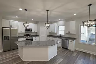 192 Woodmount Dr, Colonial Beach, VA 22443 - Photo 10